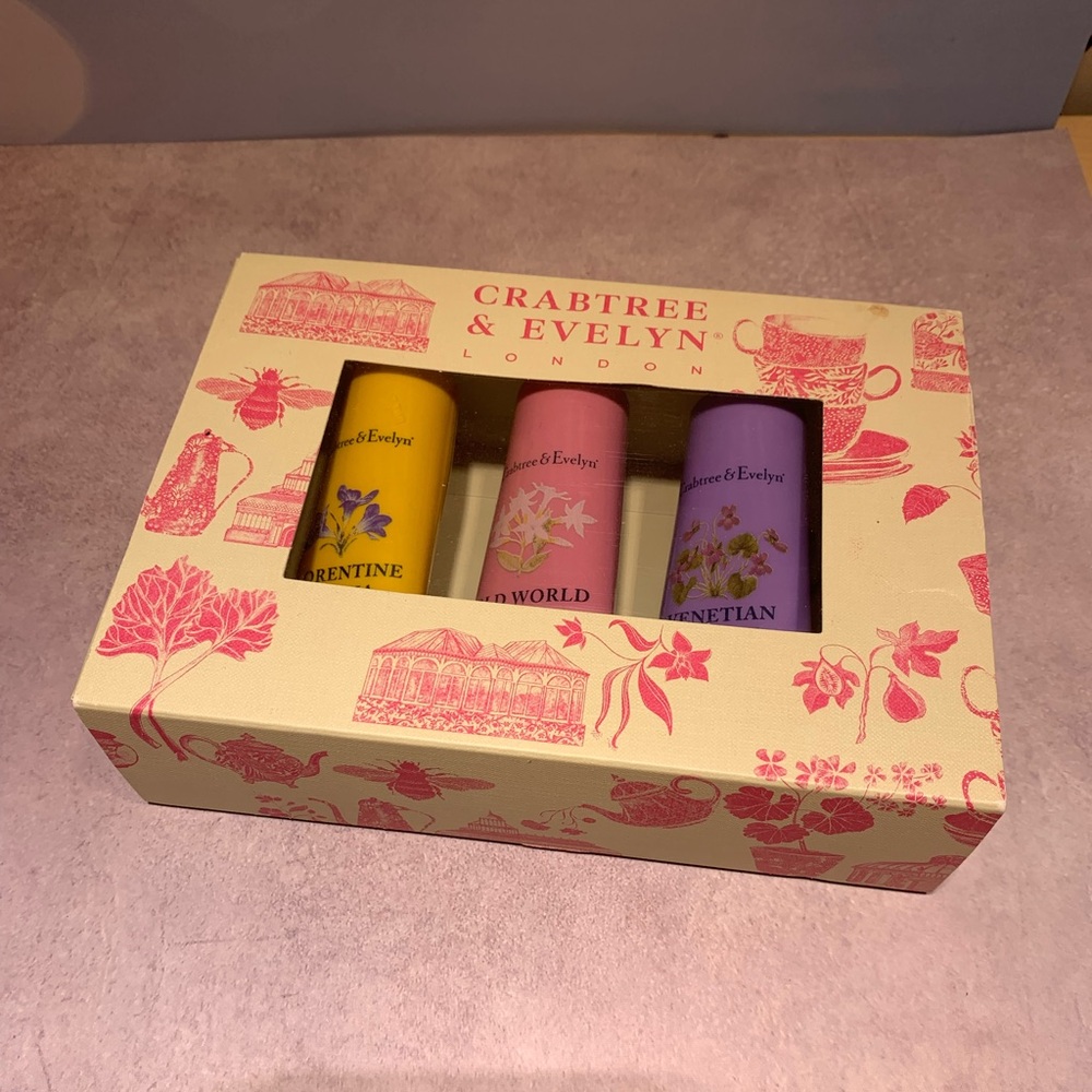 Crabtree & Evelyn Hand Therapy Gift Set of 3 x 0.9 Oz Cream Lotion Moisturizer